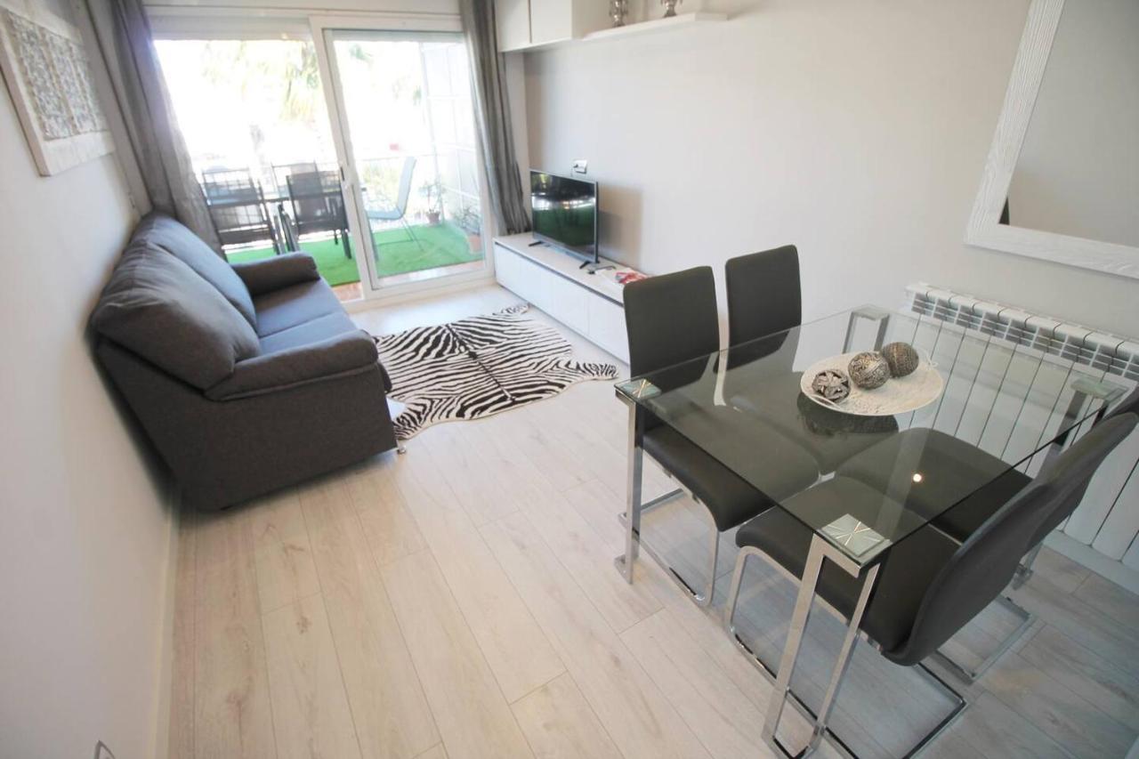 Family Deluxe Apartment Beach Castelldefels Exterior foto