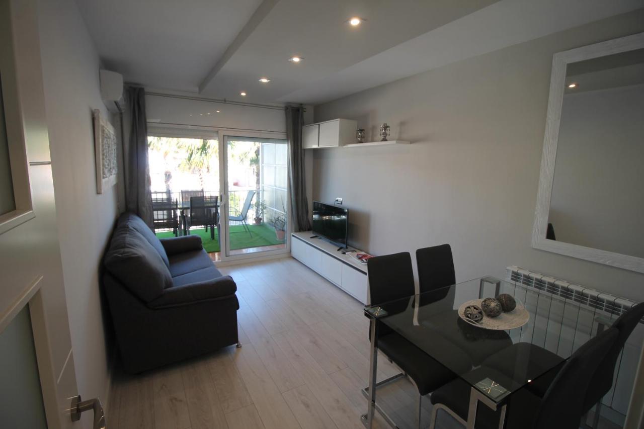 Family Deluxe Apartment Beach Castelldefels Exterior foto